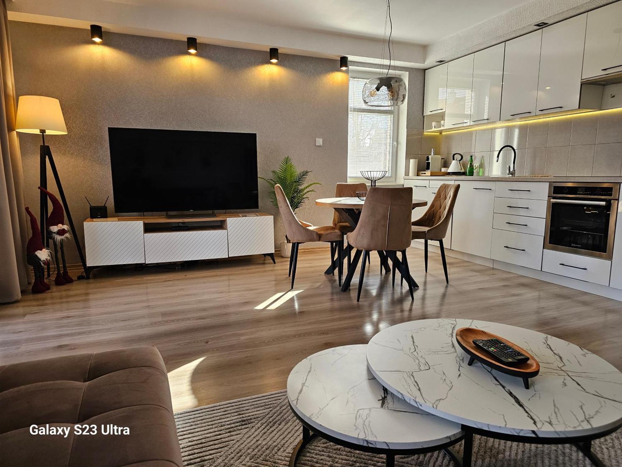 Apartament W Centrum Z Widokiem Na Jeziorko Kętrzyn Eksteriør bilde